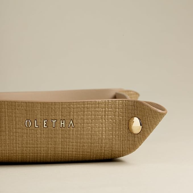 OLETHA Small Foldable Valet Tray, Travel Essentials for Women, Portable Catchall Tray for Jewelry & Keys, Aesthetic Hotel Nightstand & Desk Organizer, Raffia Embossed Faux Leather, Wheat