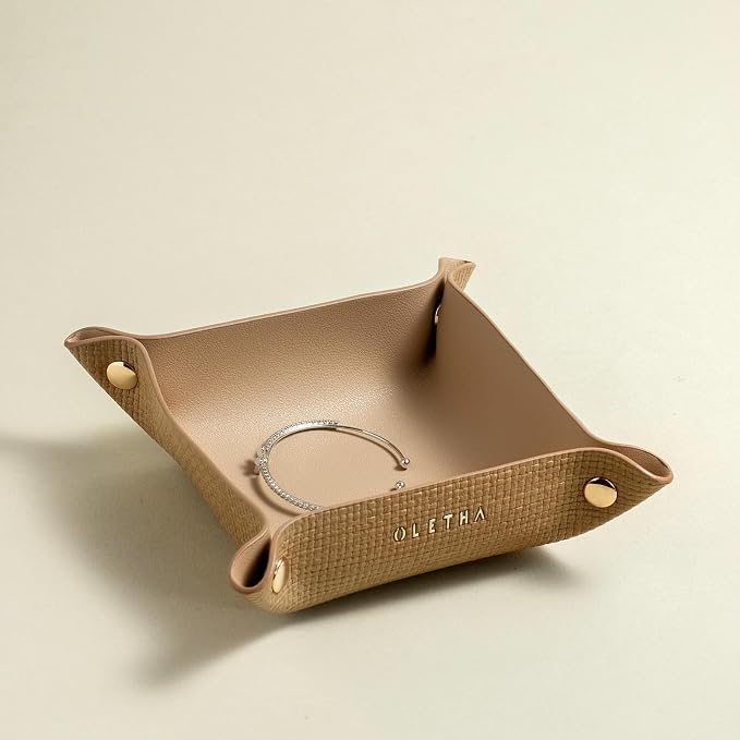 OLETHA Small Foldable Valet Tray, Travel Essentials for Women, Portable Catchall Tray for Jewelry & Keys, Aesthetic Hotel Nightstand & Desk Organizer, Raffia Embossed Faux Leather, Wheat